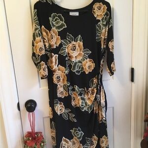 Robbie Bee Black Dress with Gold Floral Pattern Size Small